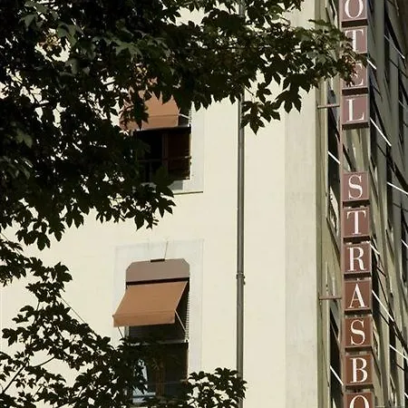 Le Square Hotel 3*