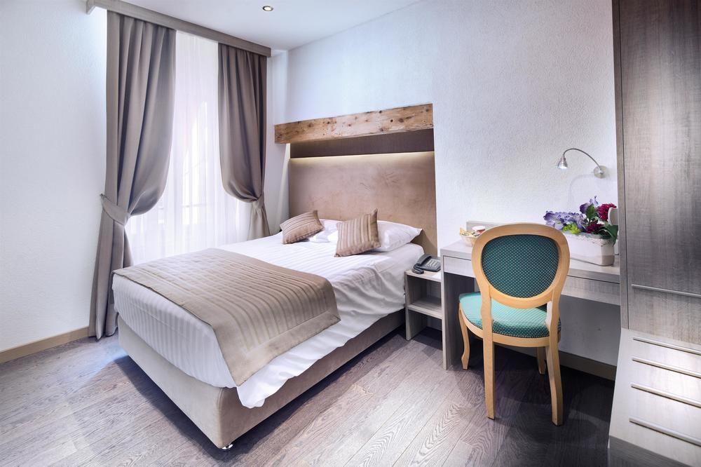 Le Square 3* Geneva